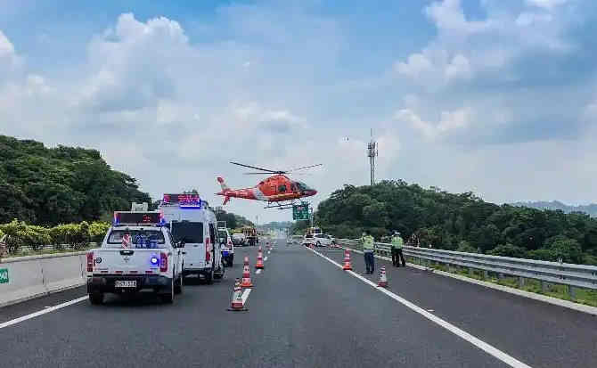 南雄高速公路汽车救援案例